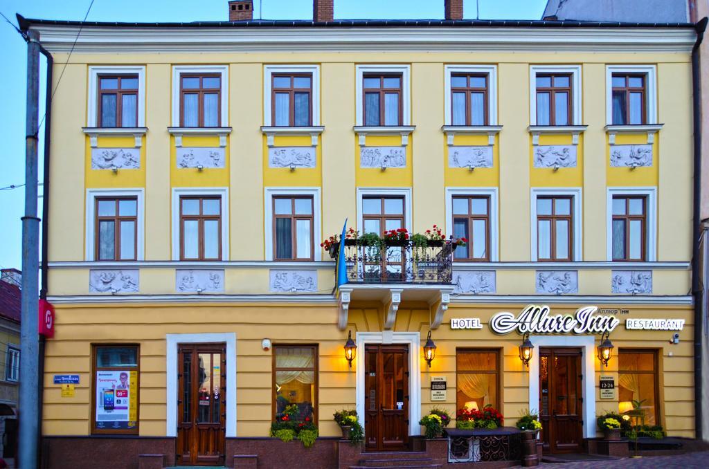 Allureinn Hotel And Spa Чернивци Екстериор снимка