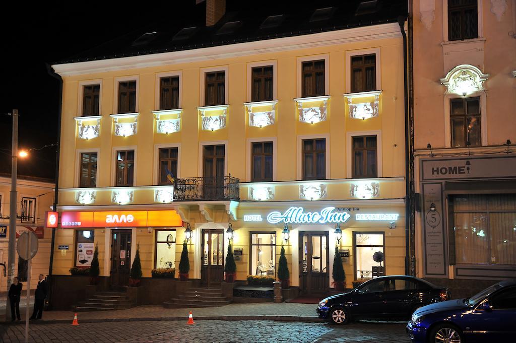 Allureinn Hotel And Spa Чернивци Екстериор снимка